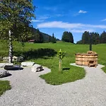 Appartamento Idyllische Gruppenunterkunft Fuer Bis Zu 20 Personen - Zum Huettenklaus *